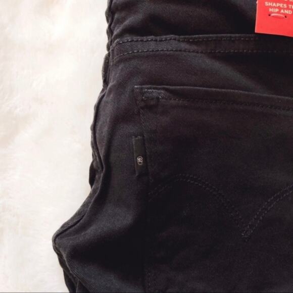Levi’s Perfectly Slimming Pull-On Black Leggings - Picture 6 of 7